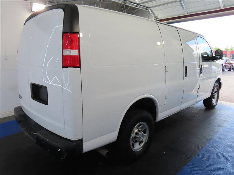 2021 Chevrolet Express 2500