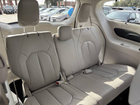 2021 Chrysler Pacifica Touring L