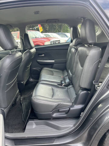 2012 Toyota Prius v Two