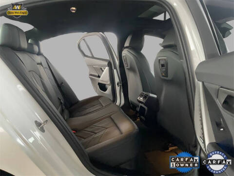 2025 BMW 5 Series 530i