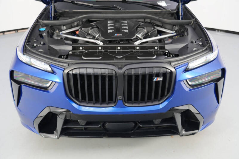 2024 BMW X7 M60i