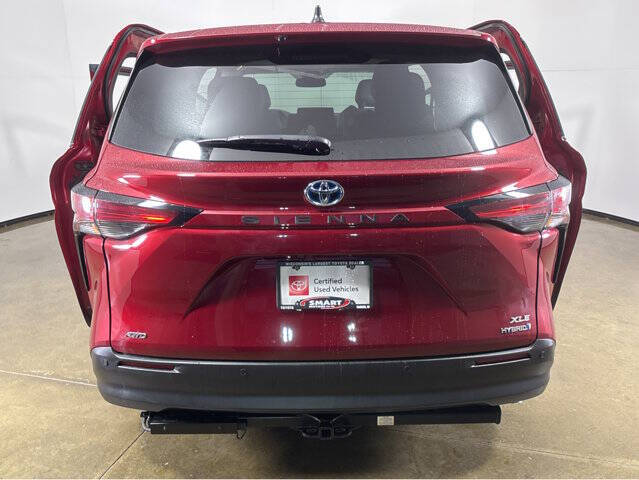 2021 Toyota Sienna XLE 7-Passenger