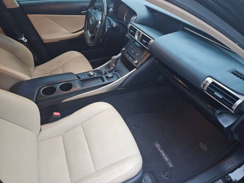 2015 Lexus IS 250 Crafted Line