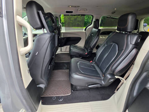 2018 Chrysler Pacifica Touring L Plus