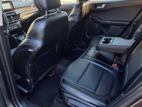 2020 Ford Escape Titanium