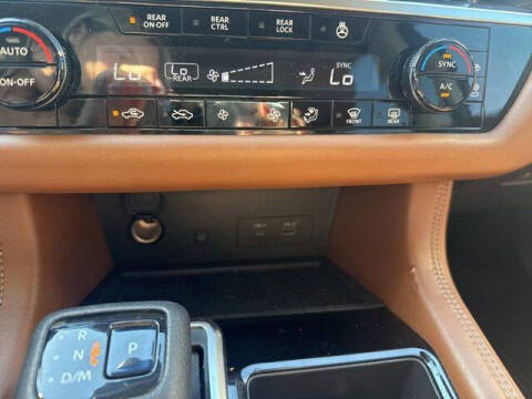 2022 Nissan Pathfinder Platinum