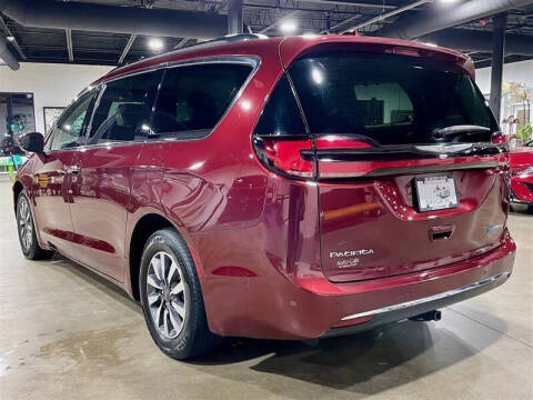 2021 Chrysler Pacifica Hybrid Touring L