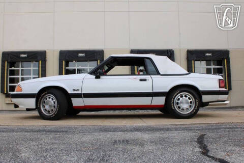 1990 Ford Mustang