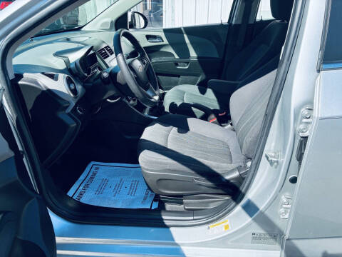 2015 Chevrolet Sonic LT Manual