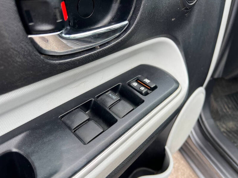 2014 Toyota Prius c Three