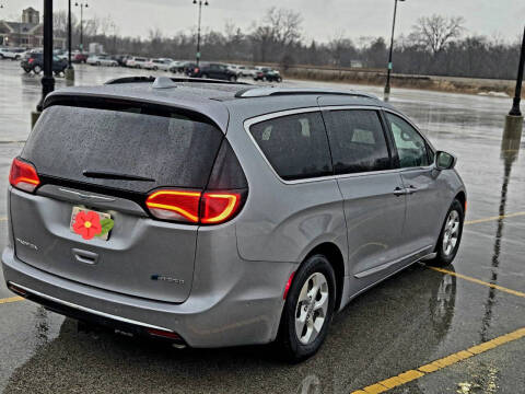 2018 Chrysler Pacifica Hybrid Limited