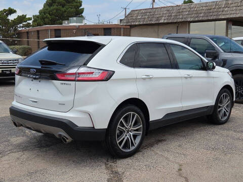 2024 Ford Edge Titanium