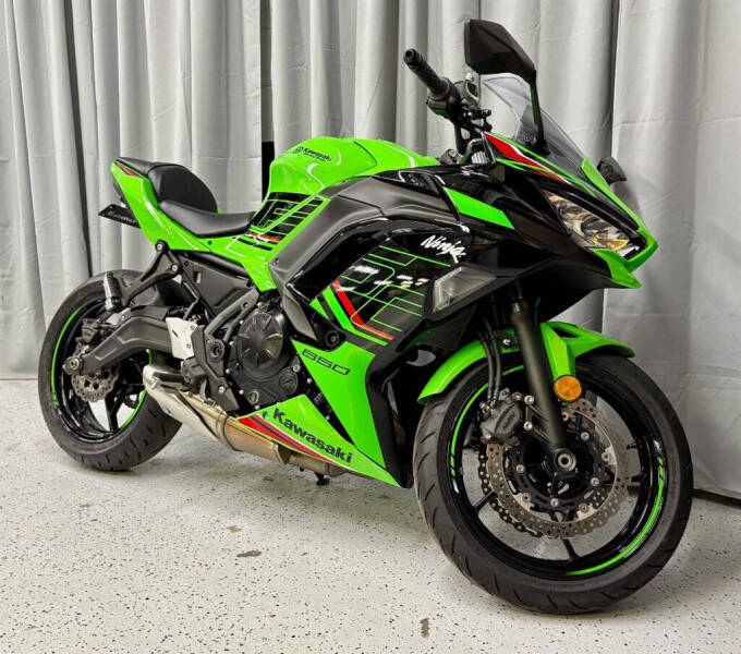 2023 Kawasaki Ninja 650 KRT