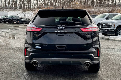 2024 Ford Edge Titanium