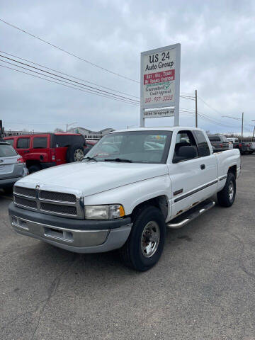 1999 Dodge Ram 2500 for sale at US 24 Auto Group in Redford MI