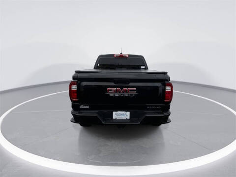 2024 GMC Canyon Denali