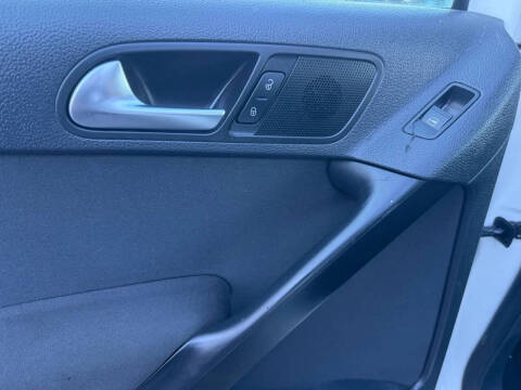 2012 Volkswagen Tiguan S