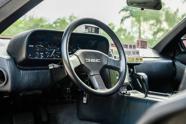 1981 DeLorean DMC-12