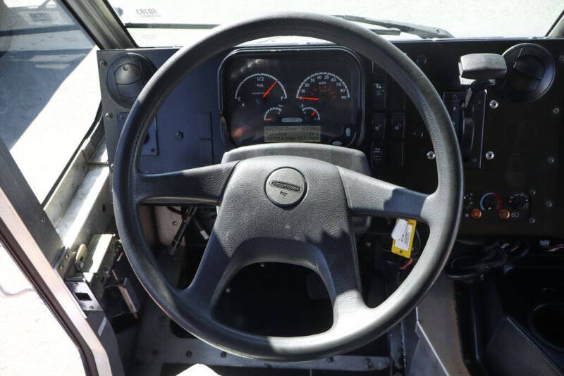 2020 Freightliner MT45 Chassis