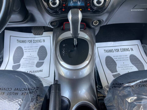 2015 Nissan JUKE SV