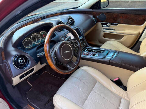 2011 Jaguar XJ
