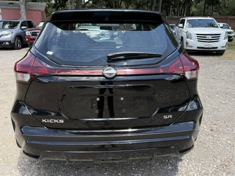2024 Nissan Kicks SR