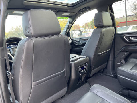 2022 Chevrolet Suburban LT