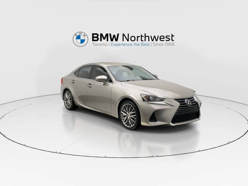 2017 Lexus IS 200t