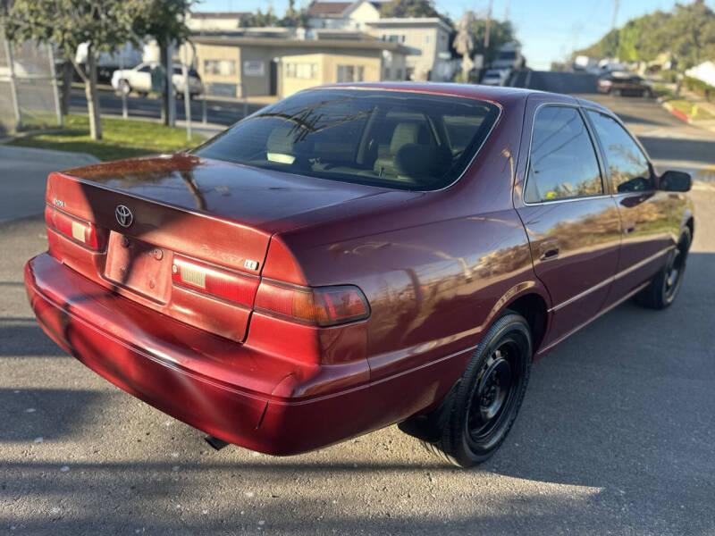 1997 Toyota Camry LE V6