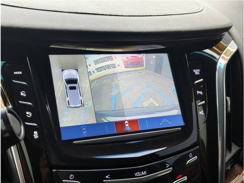 2017 Cadillac Escalade Standard