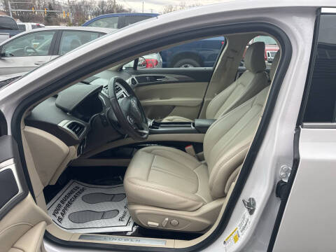 2020 Lincoln MKZ Standard