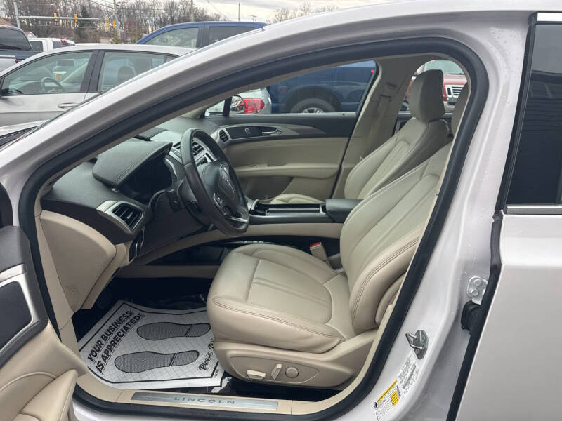 2020 Lincoln MKZ Standard