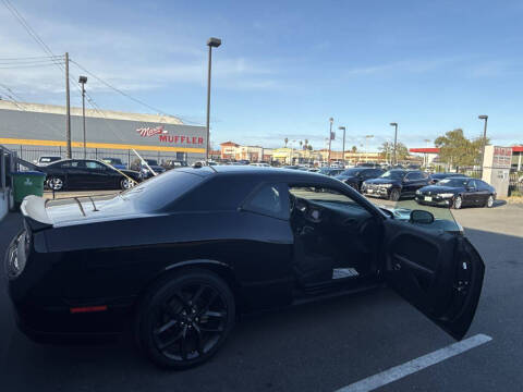 2021 Dodge Challenger SXT