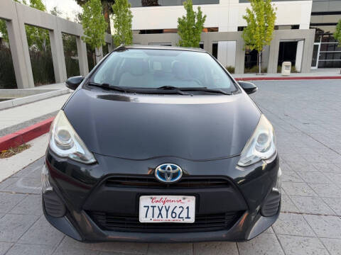2016 Toyota Prius c One