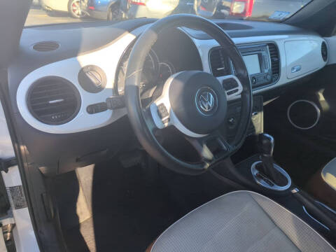 2015 Volkswagen Beetle 1.8T Entry PZEV