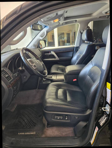 2013 Toyota Land Cruiser