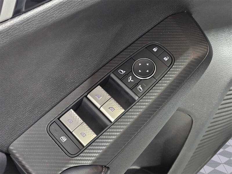 2025 Mitsubishi Outlander PHEV SE