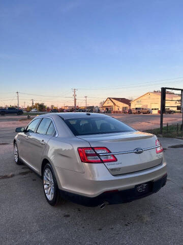 2017 Ford Taurus Limited