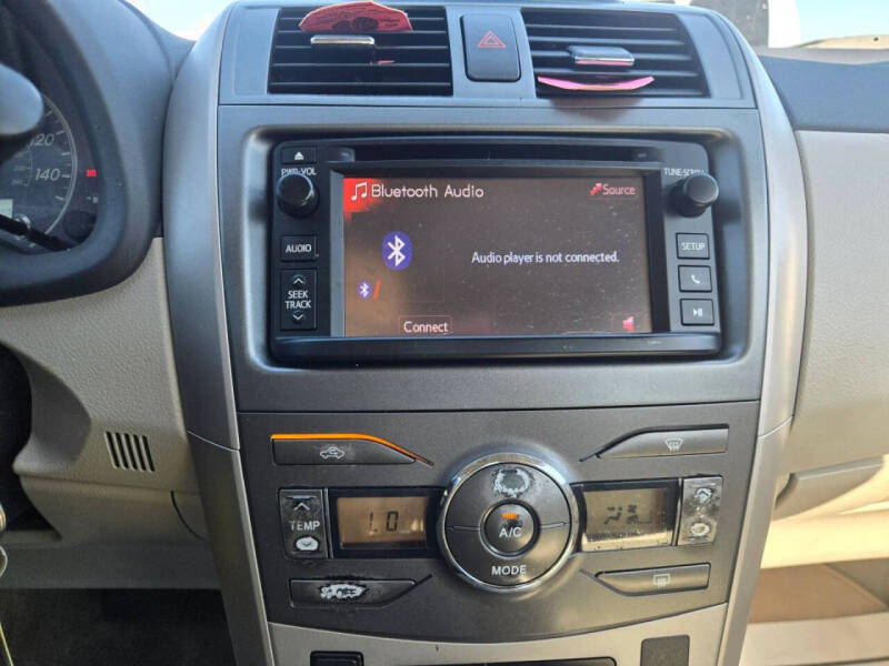 2013 Toyota Corolla LE