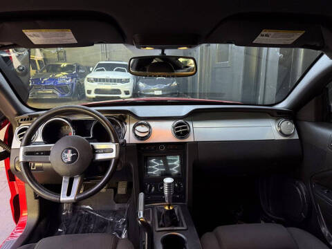 2005 Ford Mustang GT Premium