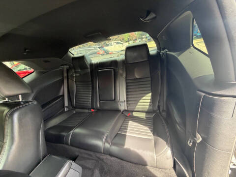 2013 Dodge Challenger R/T Plus