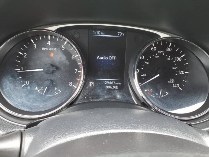 2015 Nissan Rogue SV