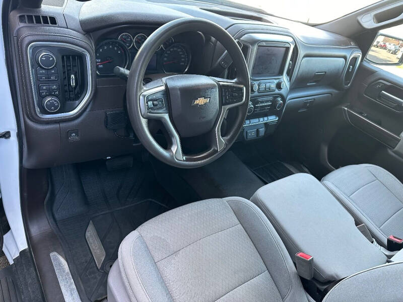 2019 Chevrolet Silverado 1500 LT photo 17