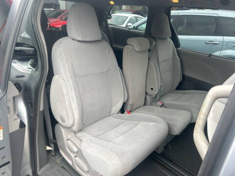2015 Toyota Sienna