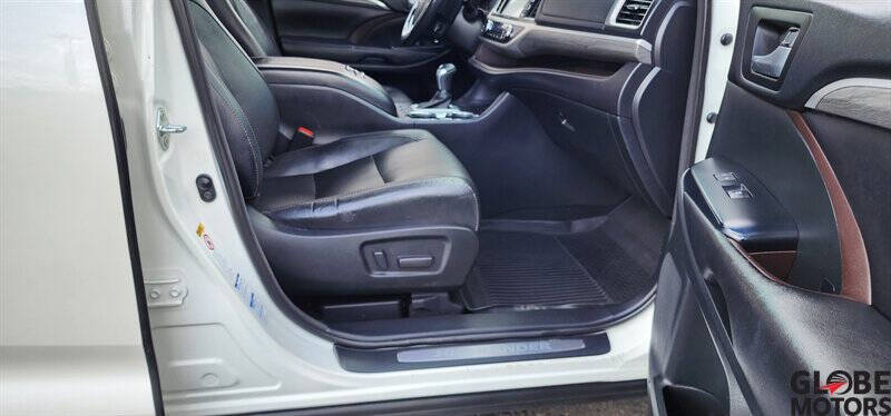 2017 Toyota Highlander Limited Platinum