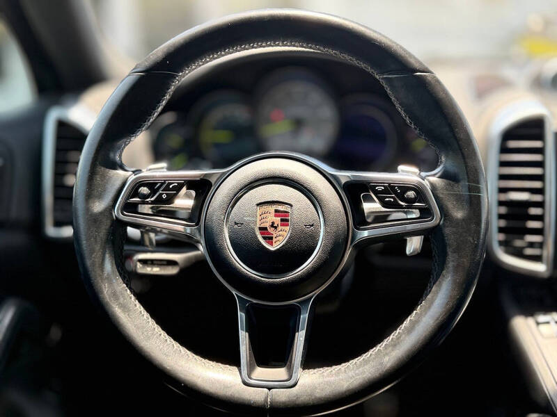 2016 Porsche Cayenne S E-Hybrid