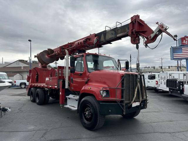 2016 Freightliner 108 SD