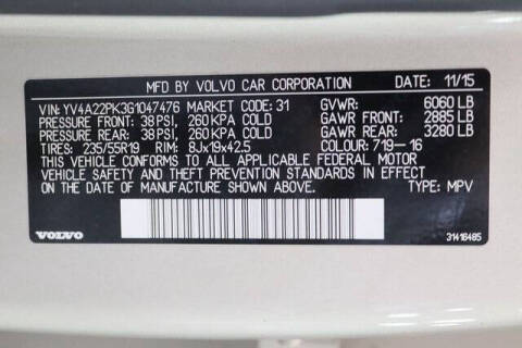 2016 Volvo XC90 T6 Momentum