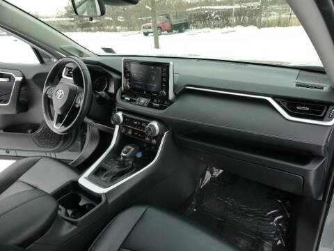 2020 Toyota RAV4 XLE Premium