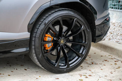 2020 Lamborghini Urus